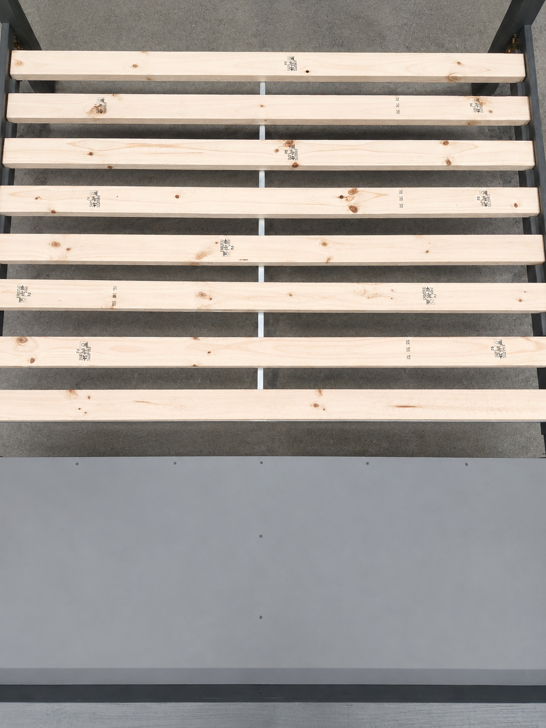 Irvine King Bed With 2 Drawers